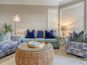 Smart TV, books - MyStay at 1102 Sea Crest - Sea Crest Resort Oceanfront Complex | Steps to Beach (Hilton Head Island)