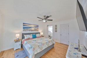 3 Schlafzimmer, Zimmersafe, Schreibtisch, Bügeleisen/Bügelbrett