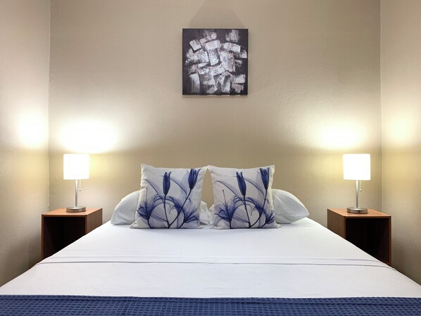 2 bedrooms, iron/ironing board, WiFi, bed sheets