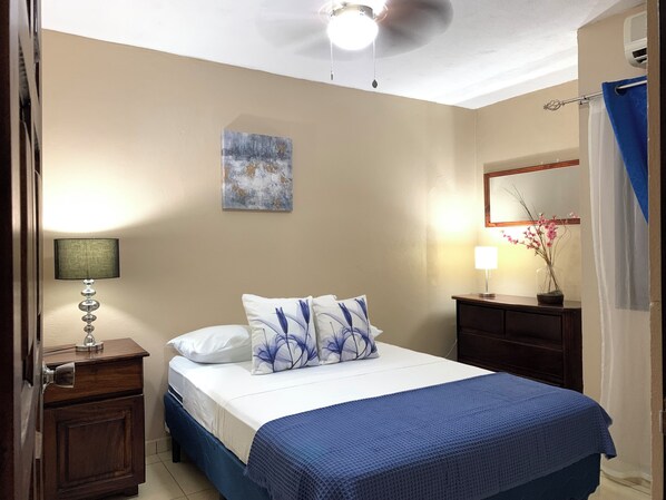 2 bedrooms, iron/ironing board, WiFi, bed sheets