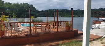 Charming 1-bedroom apartment with Starlink WiFi, AC, in lovely Calabash Bight