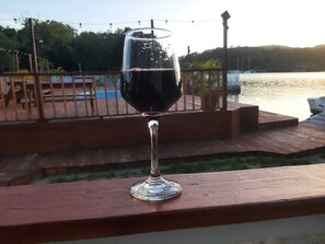 Property grounds - Charming 1-bedroom apartment with Starlink WiFi, AC, in lovely Calabash Bight (Islas de la Bahía)