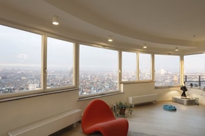 Interior - High-rise apartment in Forest - 15th floor (Bruxelles)