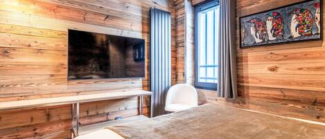 3 bedrooms, Internet