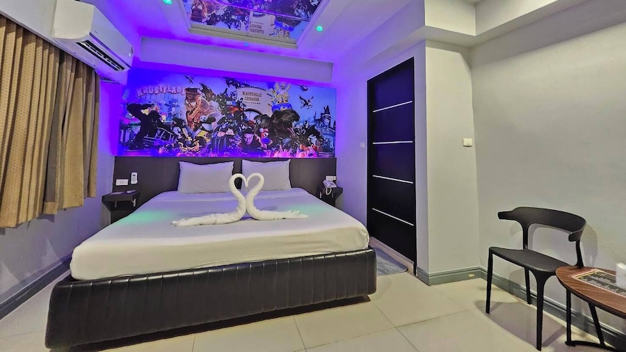 Hollywood Dannok Hotel