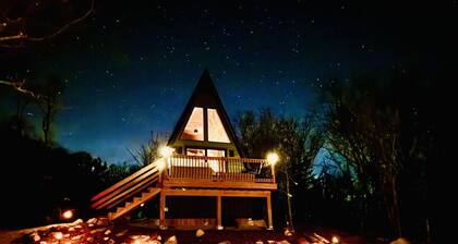 The Linkin: a cozy mountain cabin w/ king bed