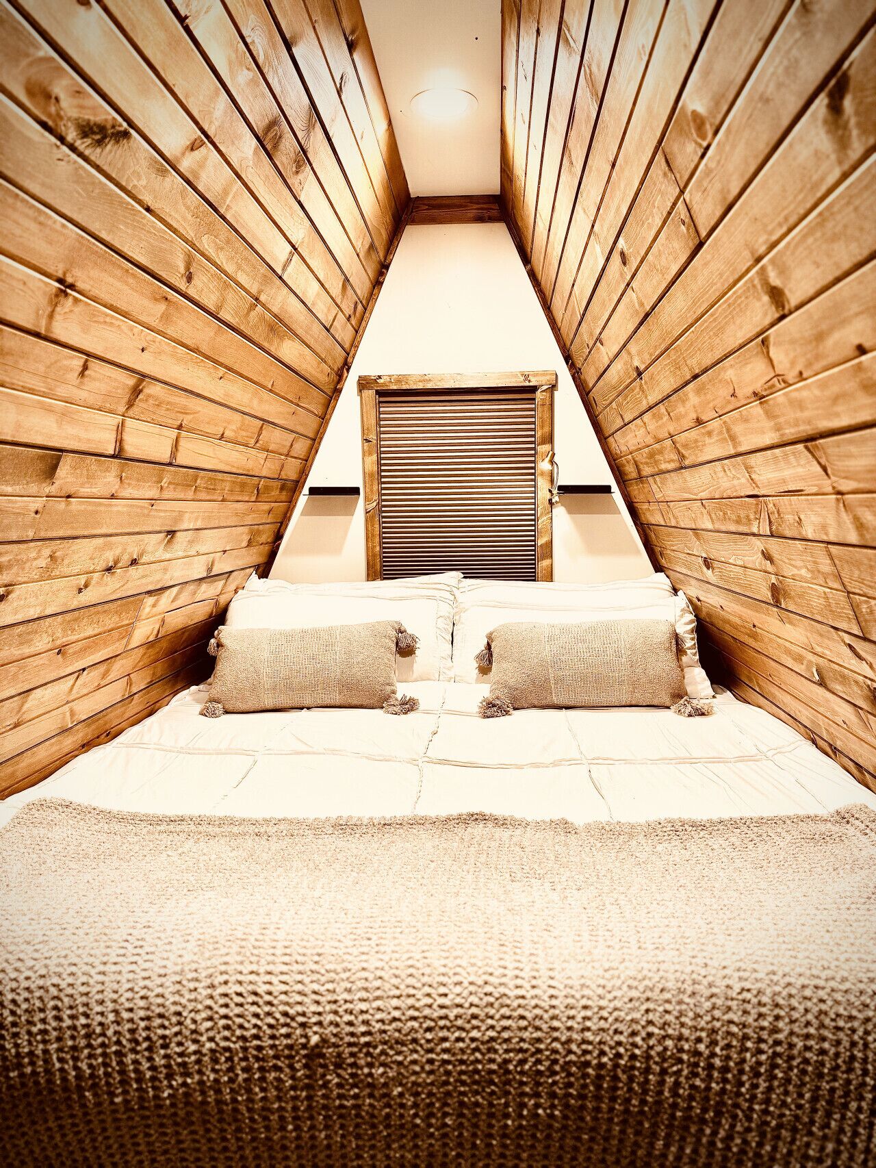 1 bedroom, desk, free WiFi, bed sheets