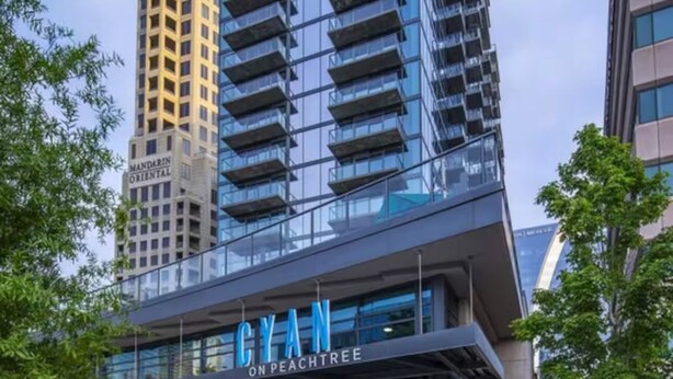 Exterior - Luxury cozy condo great views!!! Located in the heart of buckhead Atlanta.. (Atlanta)