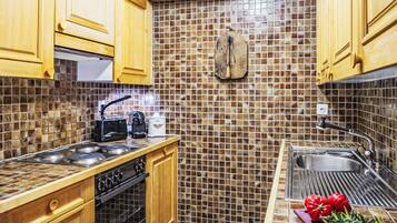 Kühlschrank, Ofen, Geschirrspüler, Toaster