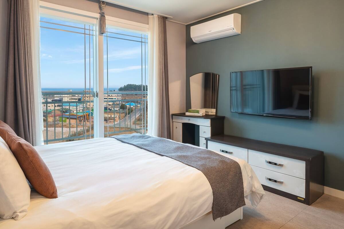 Basic Room, 1 Bedroom (room 201) | 1 bilik tidur, Wi-fi percuma