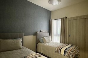 3 habitaciones, tabla de planchar con plancha y wifi gratis 