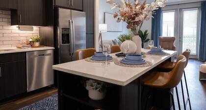 Poolside Bliss, Trails and Culinary Delights!