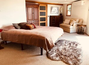 3 bedrooms, free WiFi, bed sheets