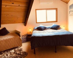 3 bedrooms, WiFi, bed sheets