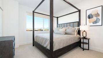 2 bedrooms, desk, iron/ironing board, WiFi