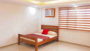 5 bedrooms, WiFi, bed sheets