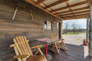 Outdoor dining - Frontier Cabin - Star Gazing - Pet Friendly (Italy)