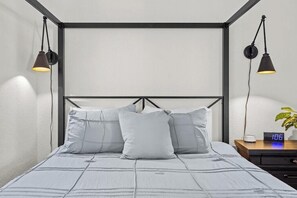 2 dormitorios, tabla de planchar con plancha, wifi gratis y ropa de cama