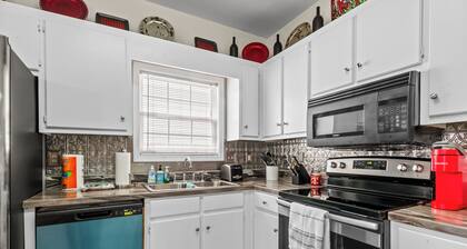 Experience Comfort at Banks's Brook House