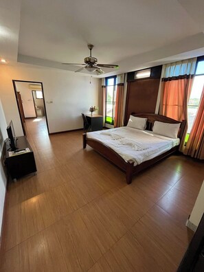 Family Room | Desk, free WiFi - Tamnak Lanta at Chiang Mai (Chiang Mai)