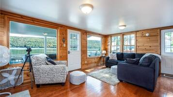 TV connectée, cheminée