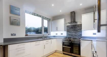 Falkirk House Contractors Long Stays Spacious