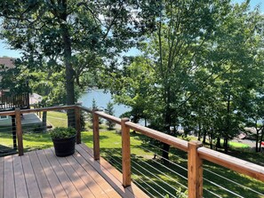 Property grounds - Charming 2-bedroom cottage in pleasant Athens with WiFi, AC (Athens)