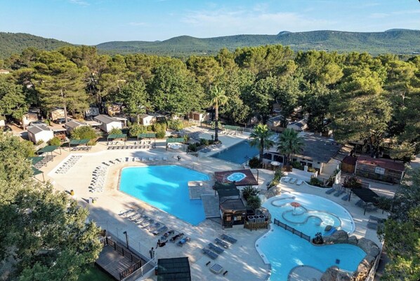 Piscine extérieure, piscine chauffée