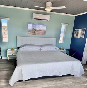 1 bedroom, WiFi, bed sheets - Fossil Knob Ridge -Sierra Vista: Ultra Modern (Terlingua)