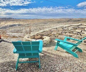Property grounds - Fossil Knob Ridge -Sierra Vista: Ultra Modern (Terlingua)