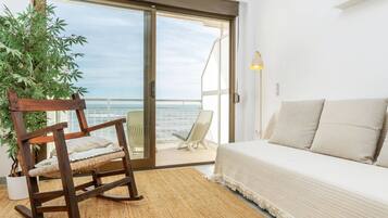 2 slaapkamers, een bureau, internet