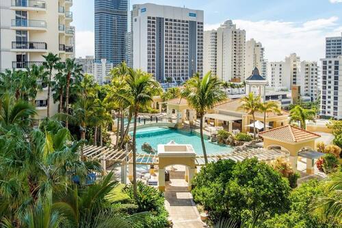 Indoor pool, 2 outdoor pools, pool umbrellas, sun loungers