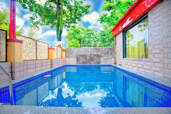 Mountain Majesty Villa - Lonavala
