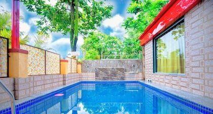 Mountain Majesty Villa