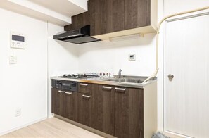 Comfort Apartment, 2 Bedrooms, Non Smoking (202) | Private kitchen - New Ueno Station 7 Min Walk Inarimachi (Tokyo)