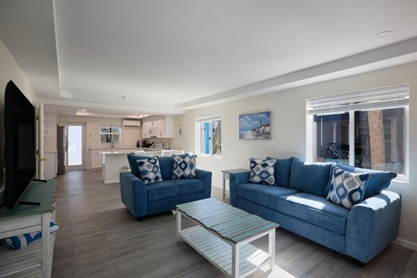 Téléviseur, bureau