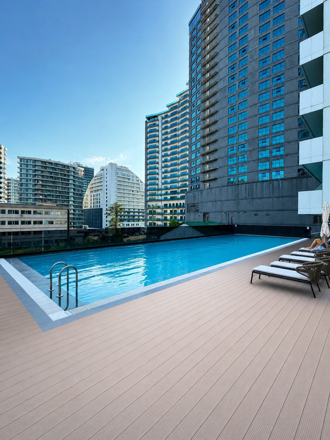 Seasonal outdoor pool, pool umbrellas, sun loungers