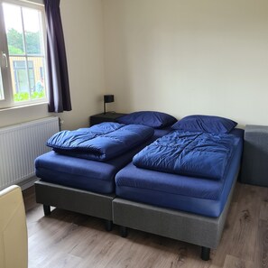 Casa | 2 dormitorios y ropa de cama