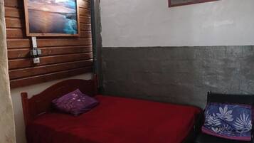 4 quartos, ferros/tĂĄbuas de passar roupa, Wi-Fi