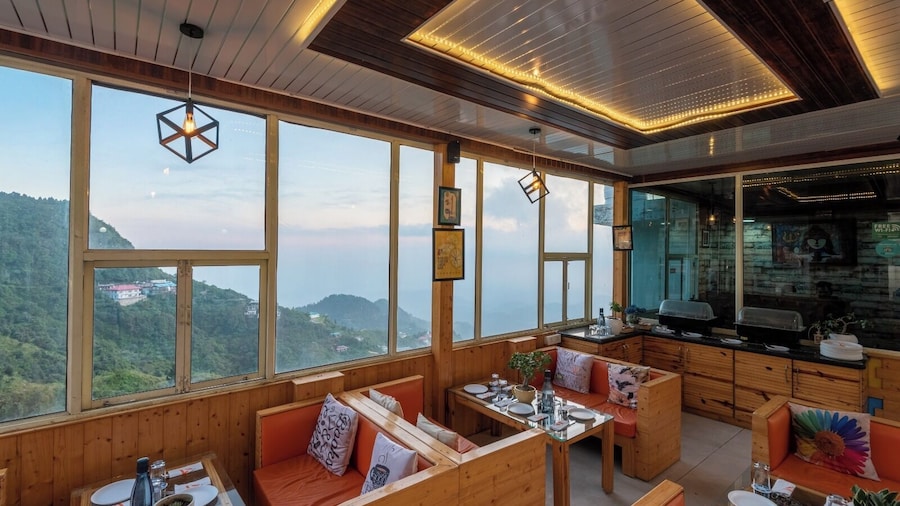 Shining hills by Lawrence Hotels