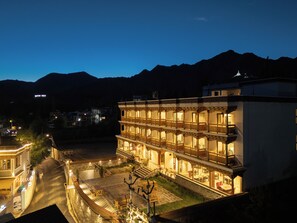BBQ/picnic area - Hotel Samaya (Leh)