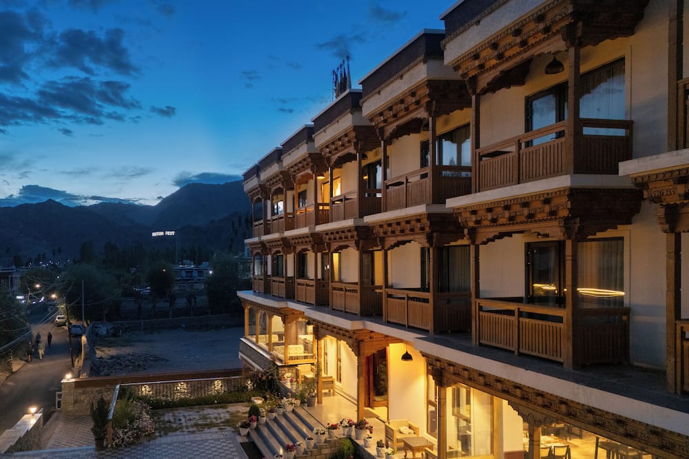 Hotel Samaya
