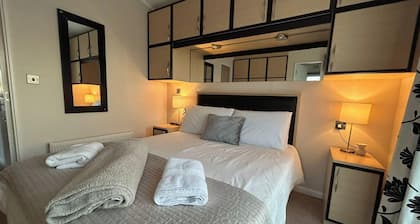 Seaside Retreat Lodge in New Milton
