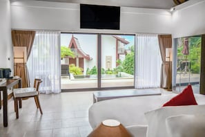 Two Bedroom Garden Pool Villa | เครื่องนอนระดับพรีเมียม, เตียง Select Comfort, มินิบาร์