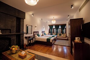 Junior Suite, Garden View | Premium bedding, memory foam beds, free minibar, in-room safe - Villa Mango Hotel (New Cairo)