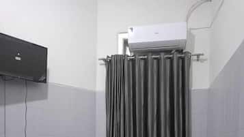 Quarto duplo | Ferros/tábuas de passar roupa, Wi-Fi de cortesia