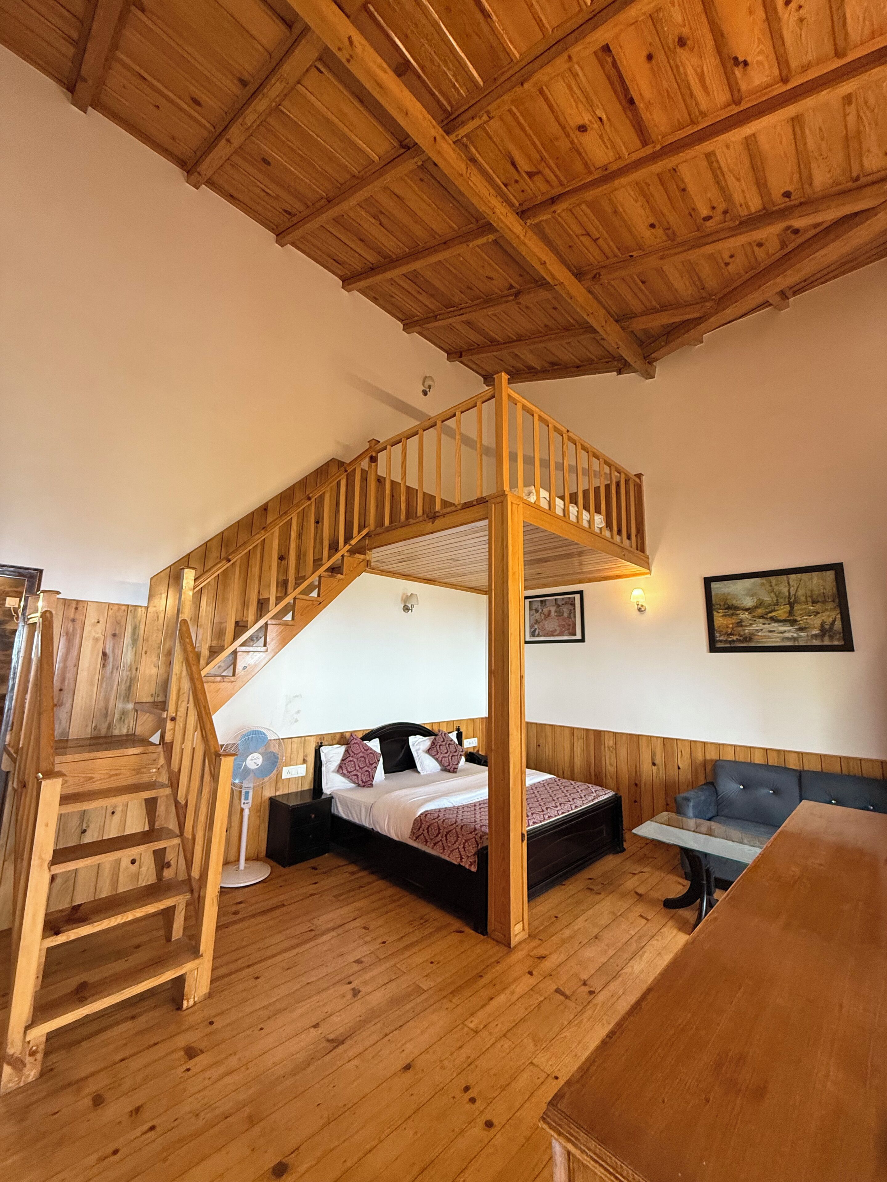 Luxury Duplex, Valley View