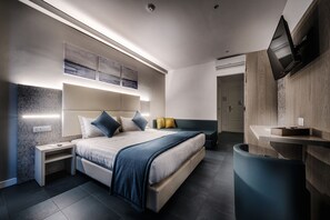 Family Triple Room | In-room safe, desk, laptop workspace, iron/ironing board - Suite Blue Style (Rome)