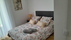 4 Schlafzimmer, Bügeleisen/Bügelbrett, WLAN, Bettwäsche