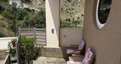 Capostagno House Karolos
